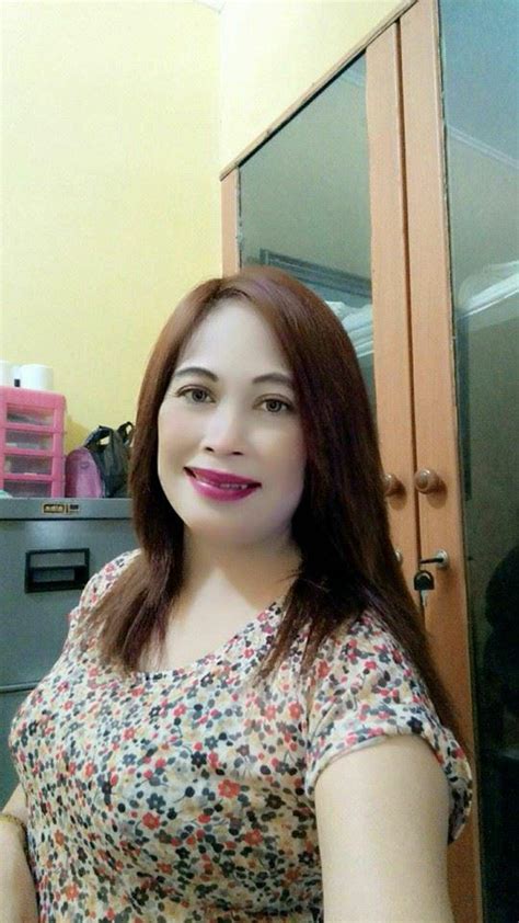 bokep indonesia brondong|tante girang ngewe sama brondong di hotel